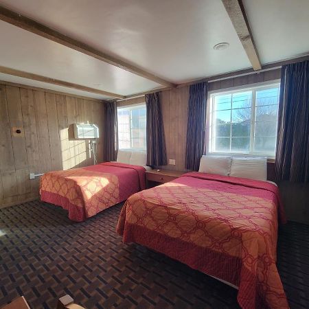 Townhouse Motel Бишоп Экстерьер фото