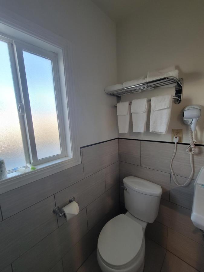 Townhouse Motel Бишоп Экстерьер фото